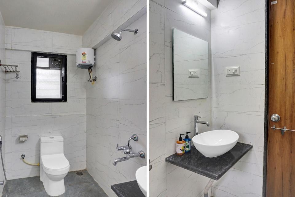 Super Townhouse Amanora Park Town – photo 3