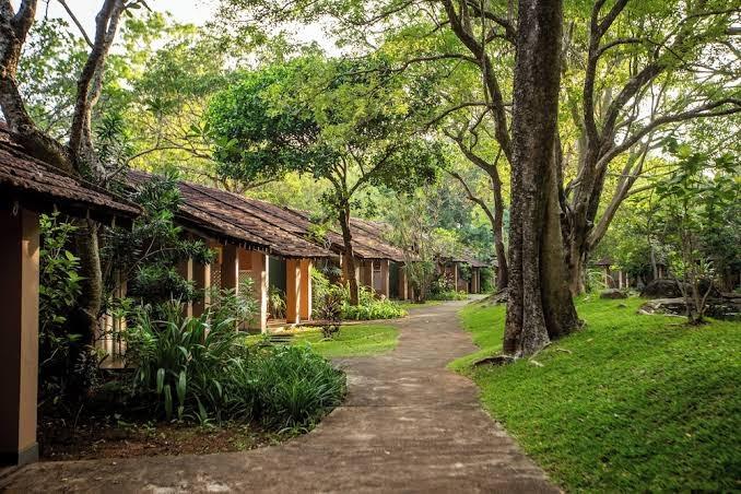 Sigiriya Village Hotel