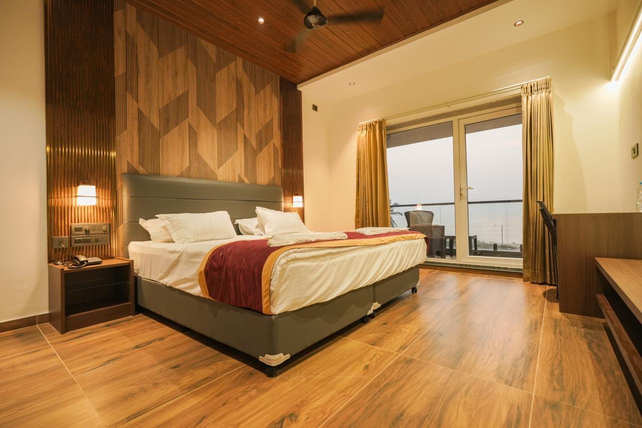Casa Marina BeachFront Resort – photo 2