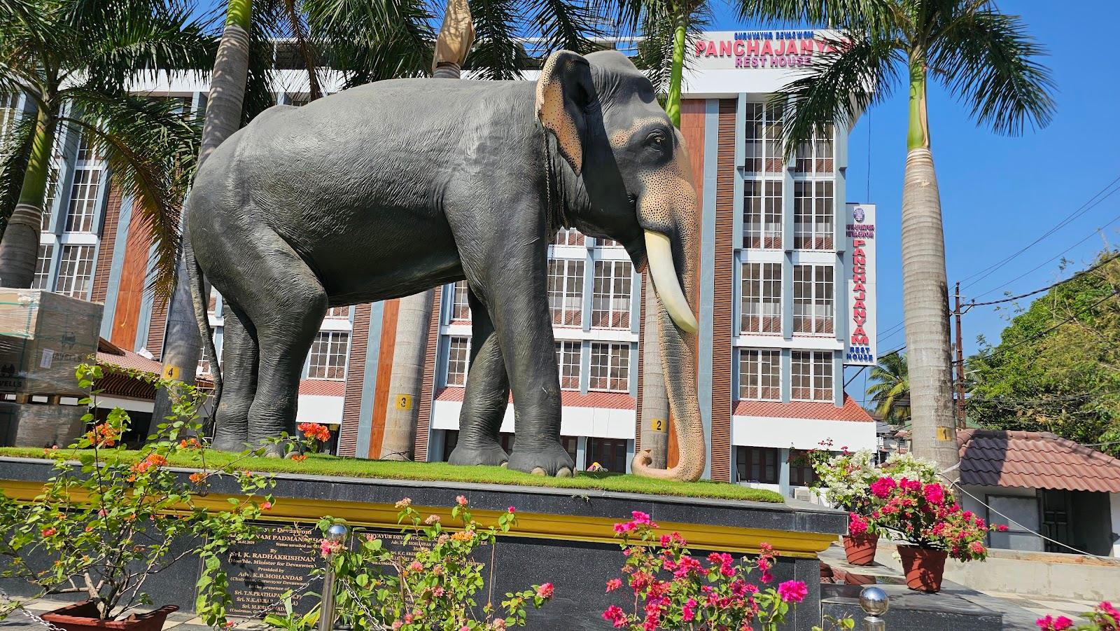 SREEVALSAM GUEST HOUSE( GURUVAYUR DEVASWOM) – photo 4