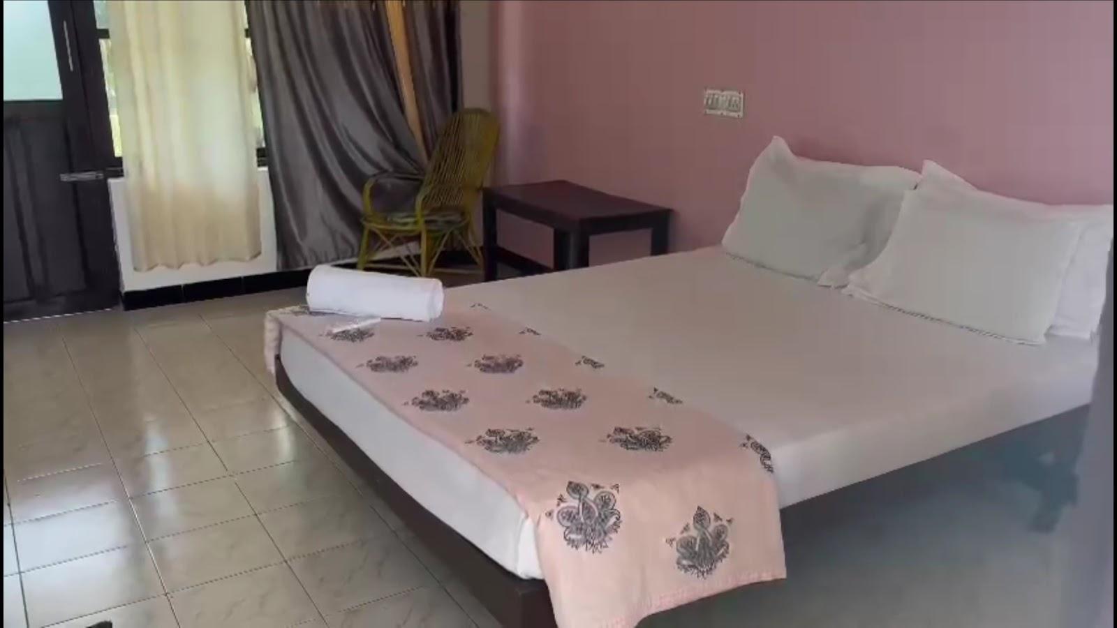 EAST WEST RESORTS – photo 2