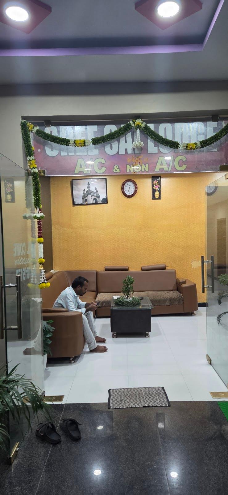 Sree Sai Lodge – photo 4