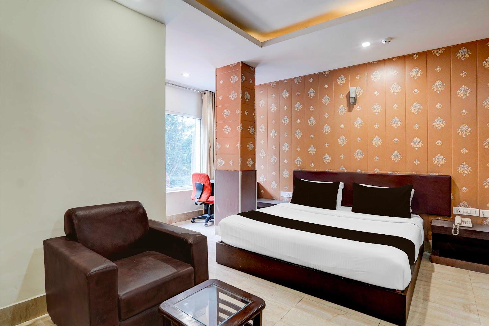 Townhouse Oak by OYO ONGC Crossway Formerly Hotel Gold Stone Comfort – photo 3