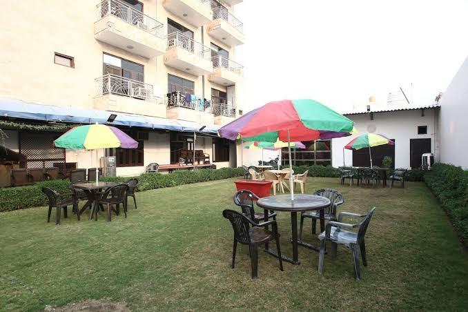 Hotel Vrinda Palace – photo 1