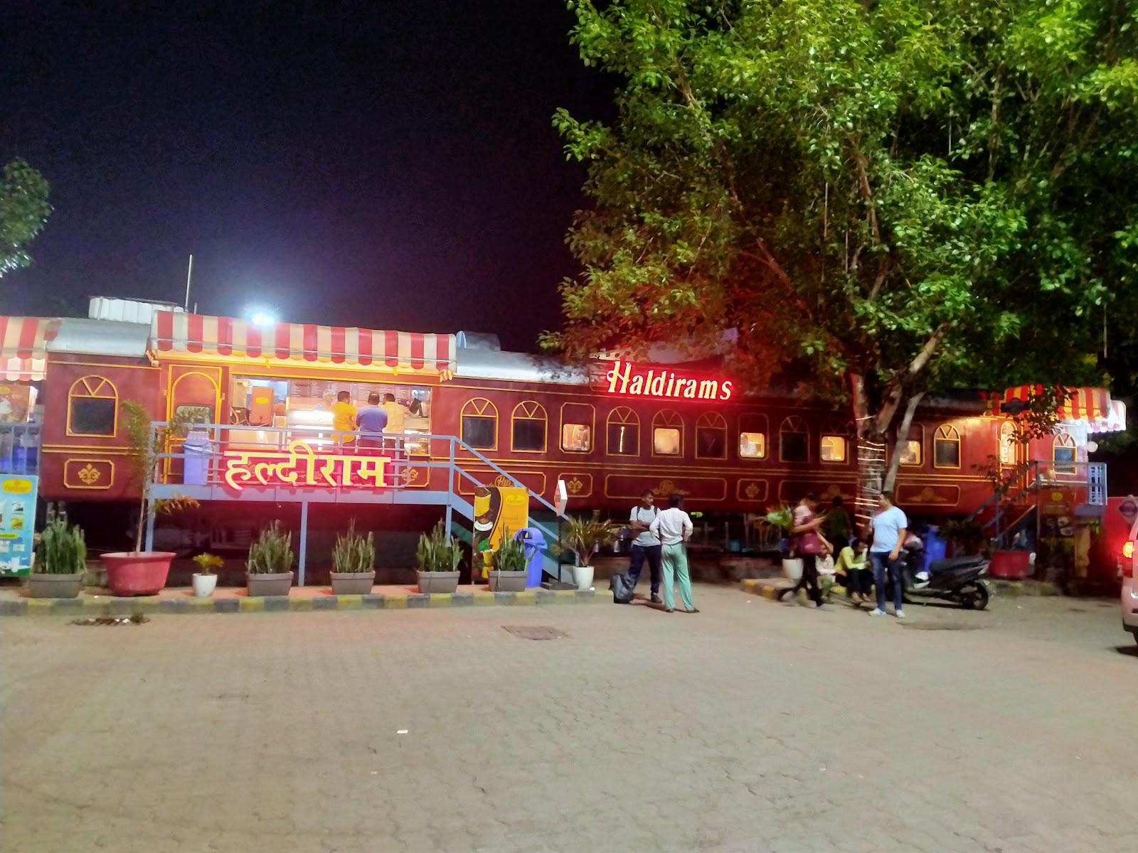 Nagpur Jn AC Waiting Hall – photo 1