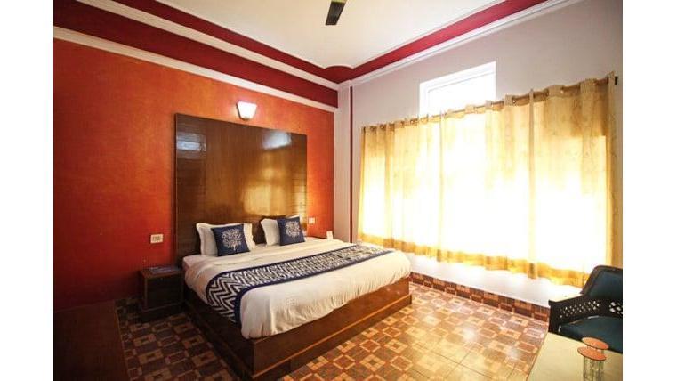 OYO Hotel Library Presidency – photo 1