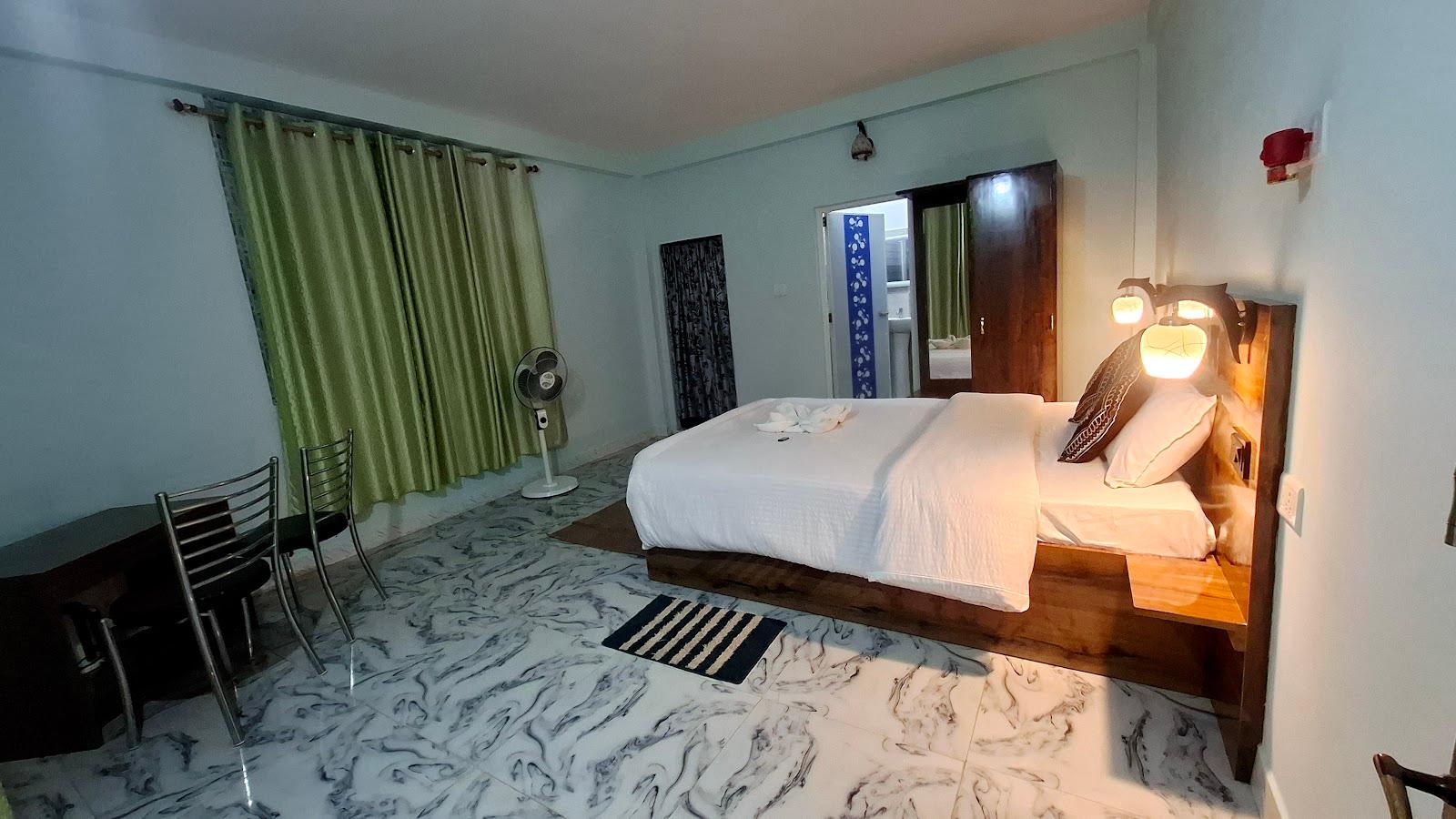Shalom Guest House cum Restaurant – photo 3