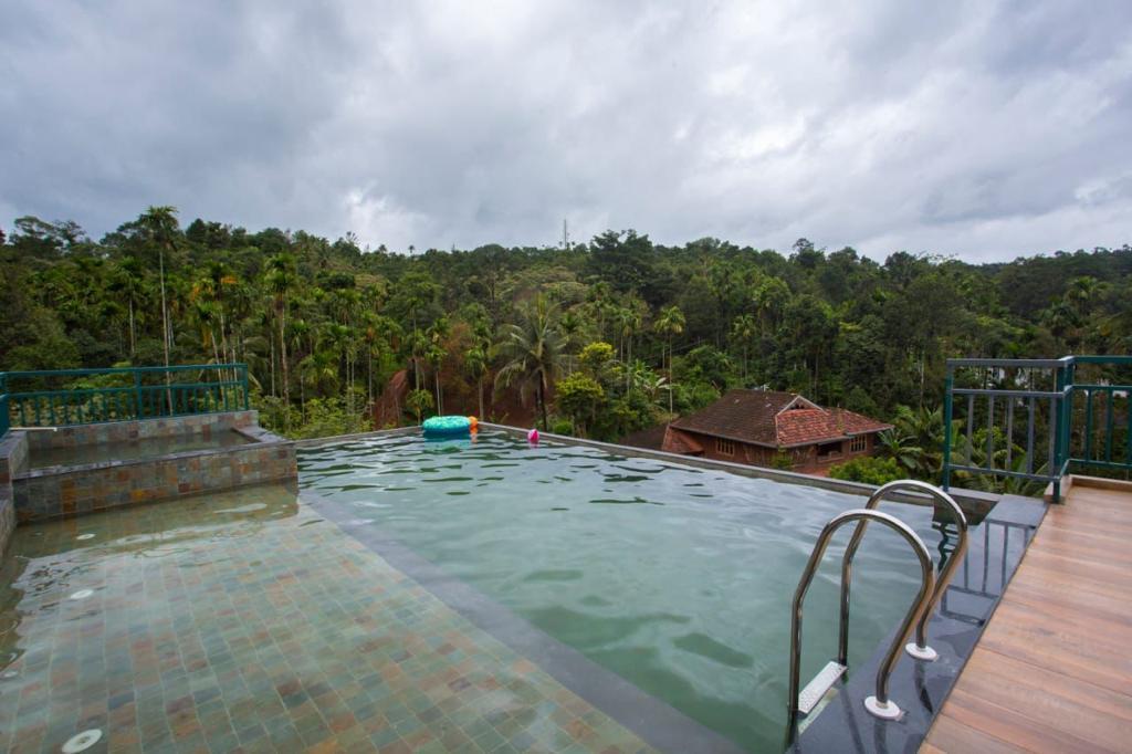 Karlad Lake Resort - Wayanad