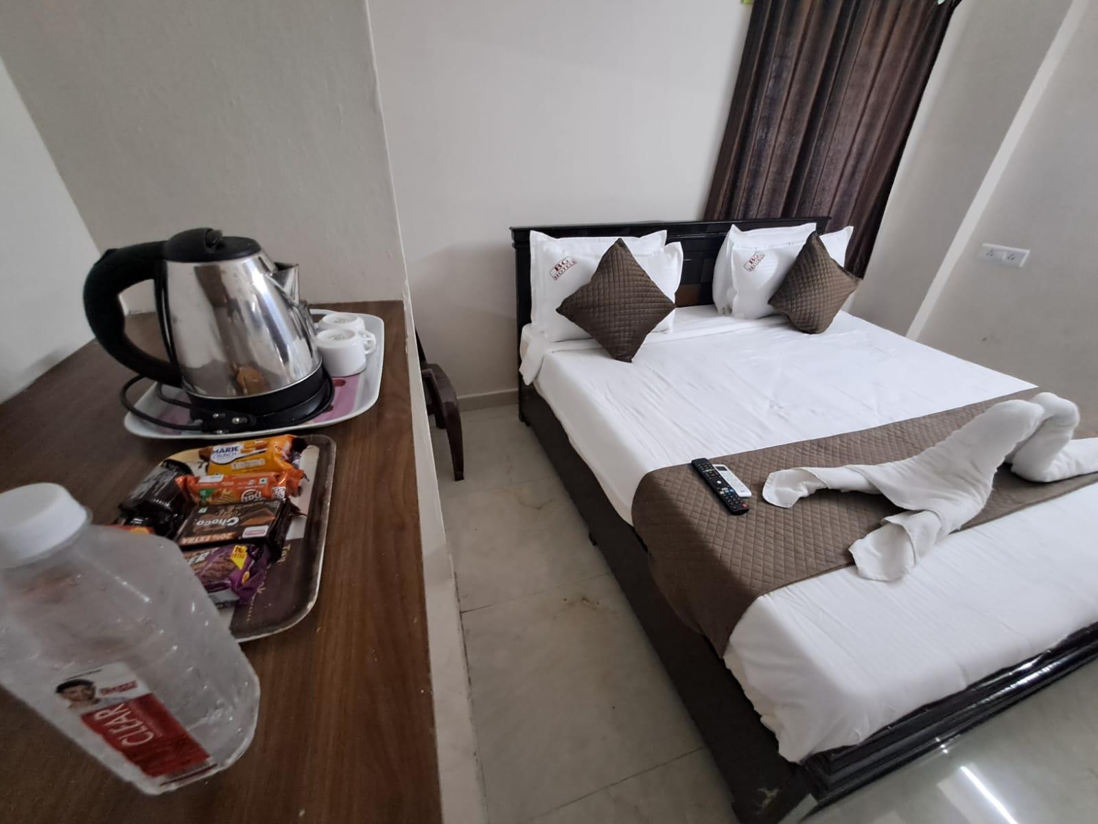 Hotel Goverdhan – photo 1