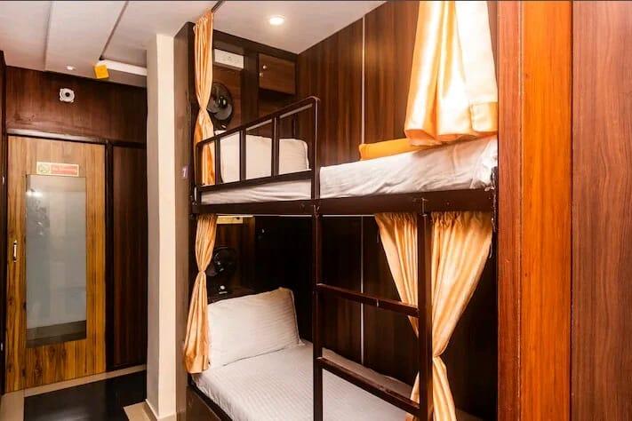 Golden view Dormitory Mumbai – photo 1