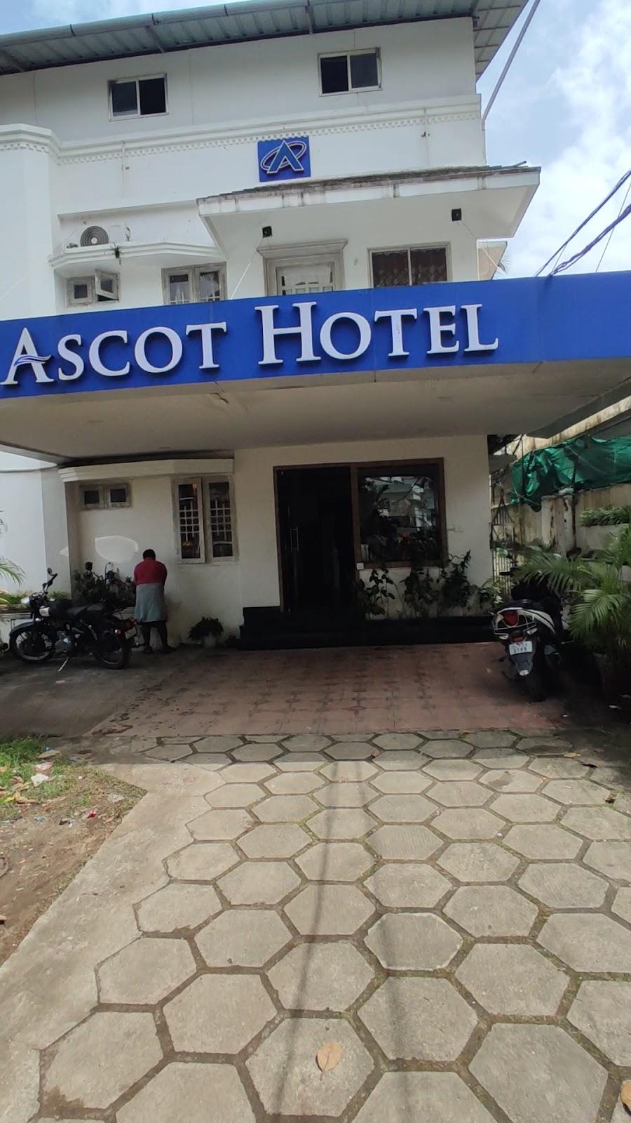 Ascot Hotel – photo 2