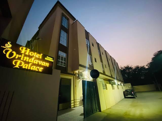 Hotel Vrindavan Palace varanasi – photo 1