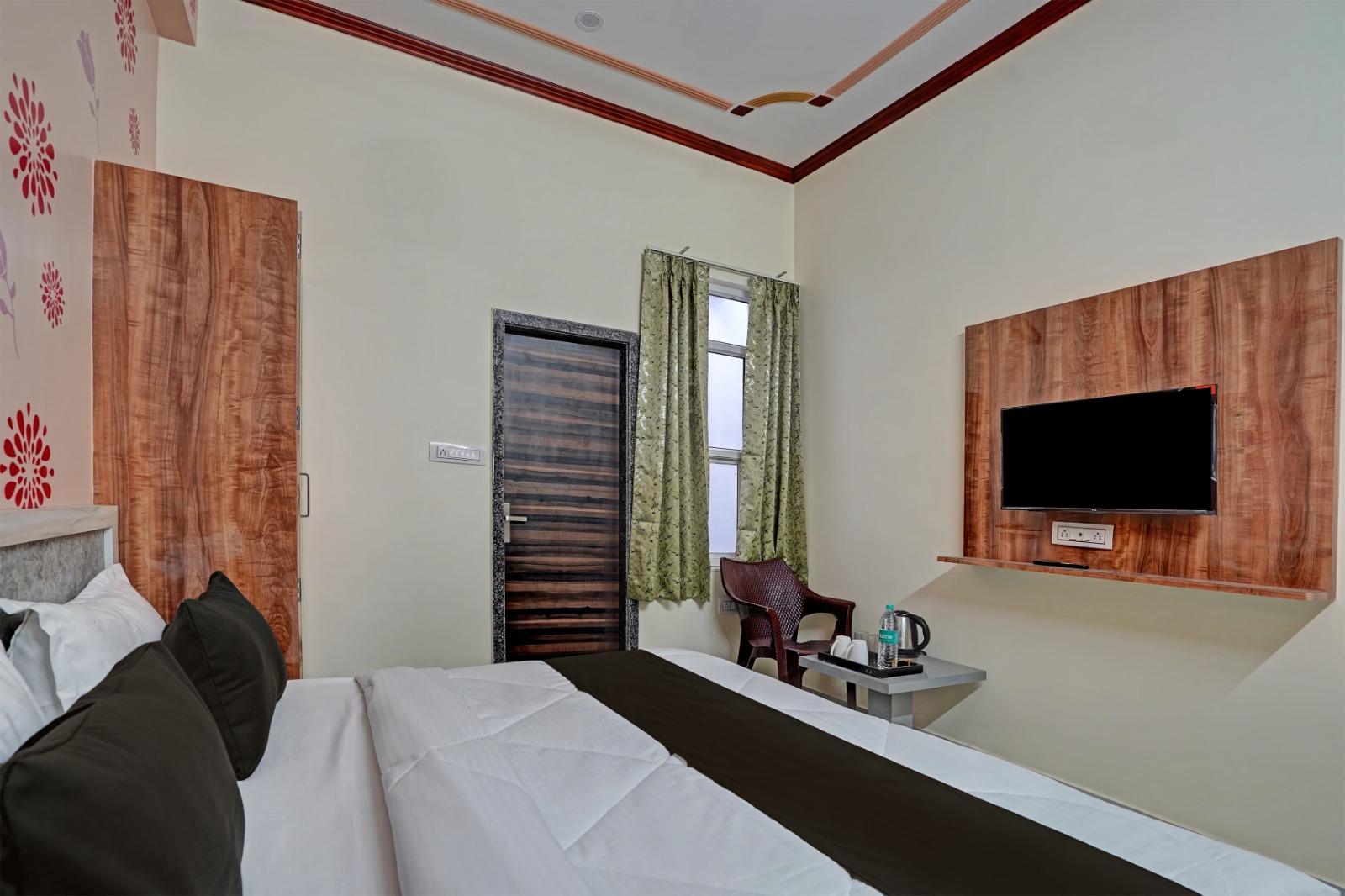 Hotel surya mahal – photo 2