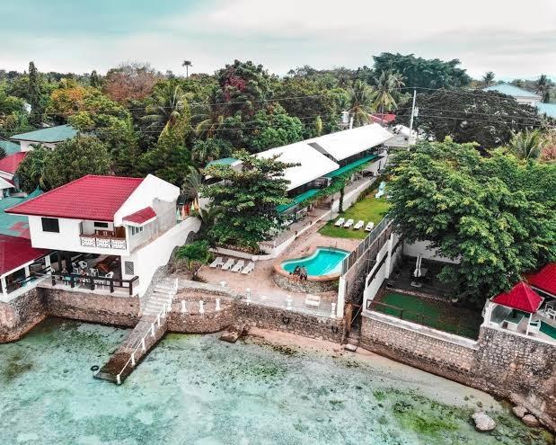 Pescadores Suites Moalboal