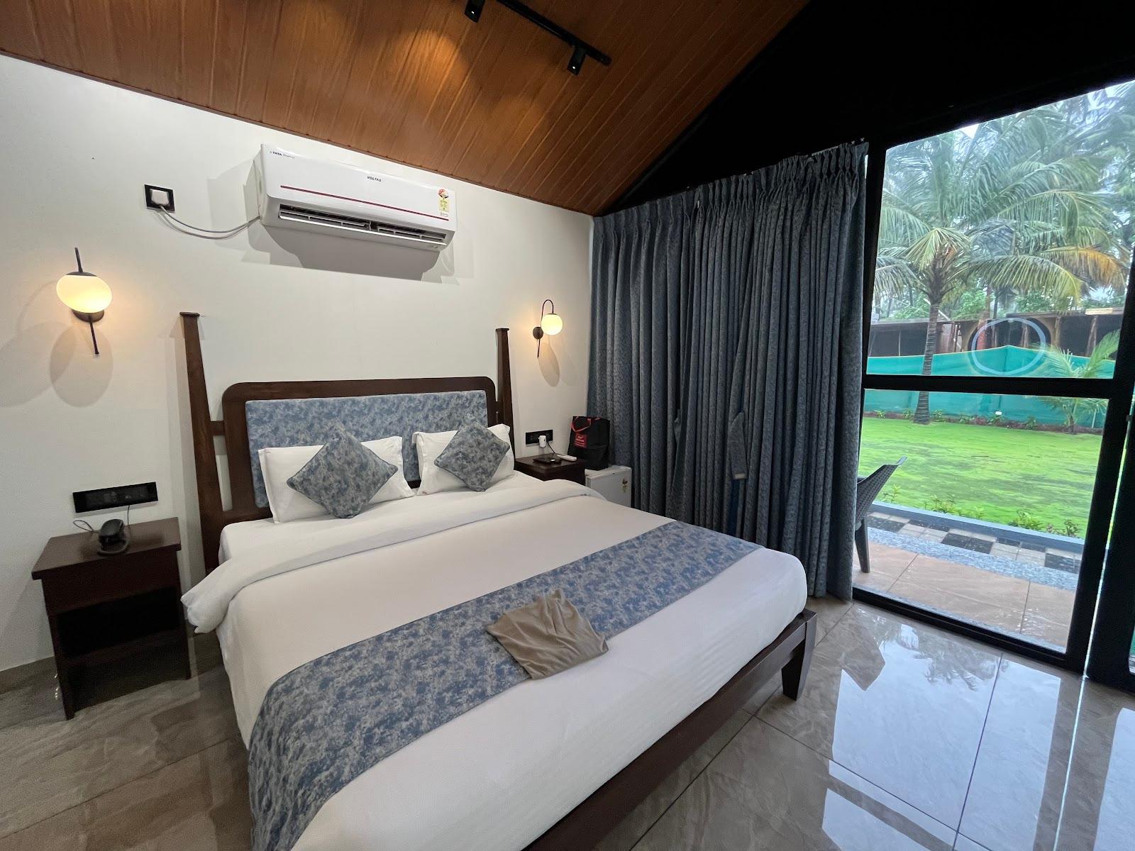 White Sand Beach Resort – photo 3