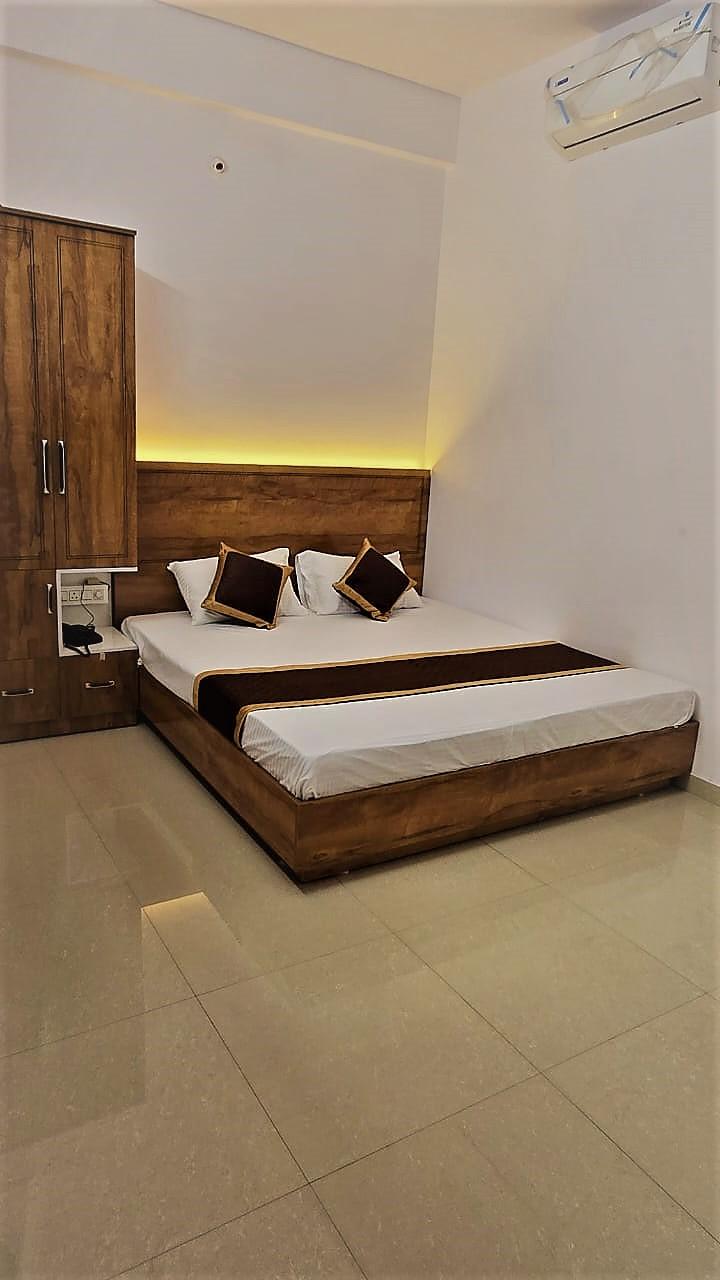 BALAJI LODGING - Best Lodging In Pandharpur | Best AC Room In Pandharpur – photo 4