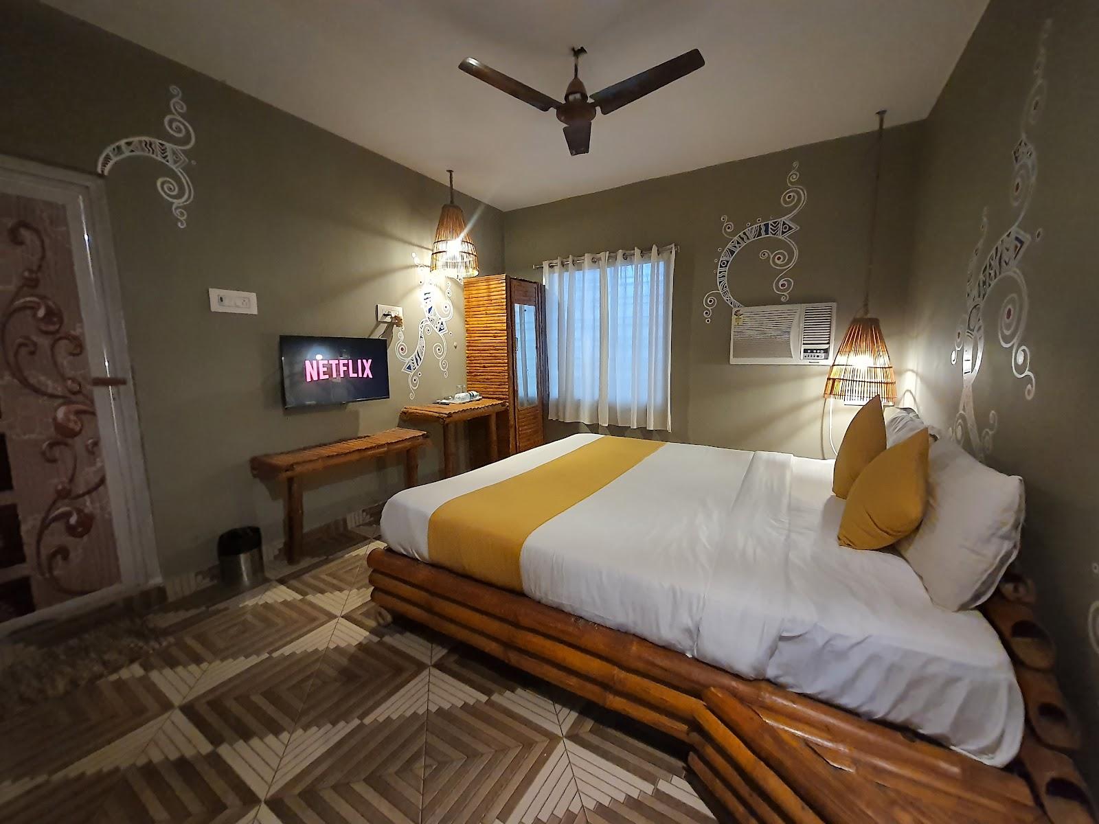 The Village Resort – photo 3