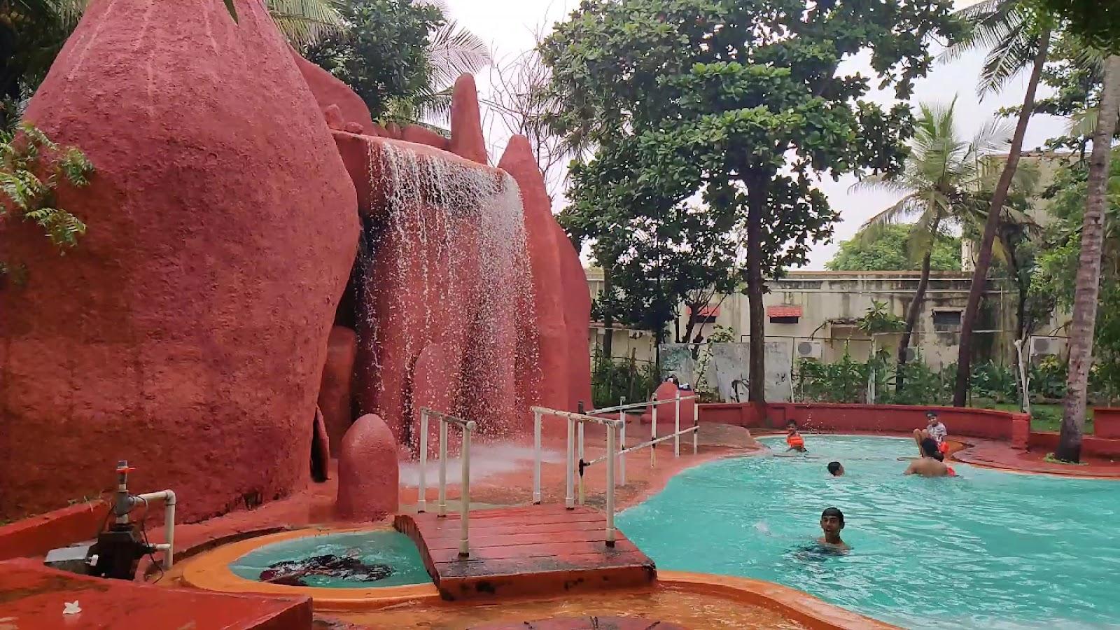 Blue Lagoon Beach Resort – photo 1