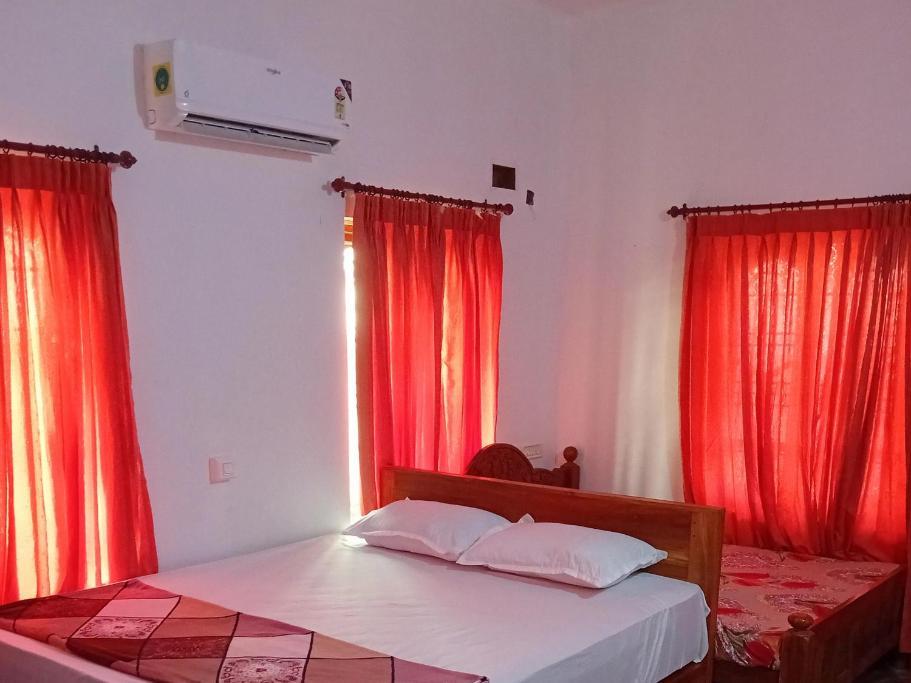 Motel Thamarassery INN Luxury and Budget Rooms – photo 4