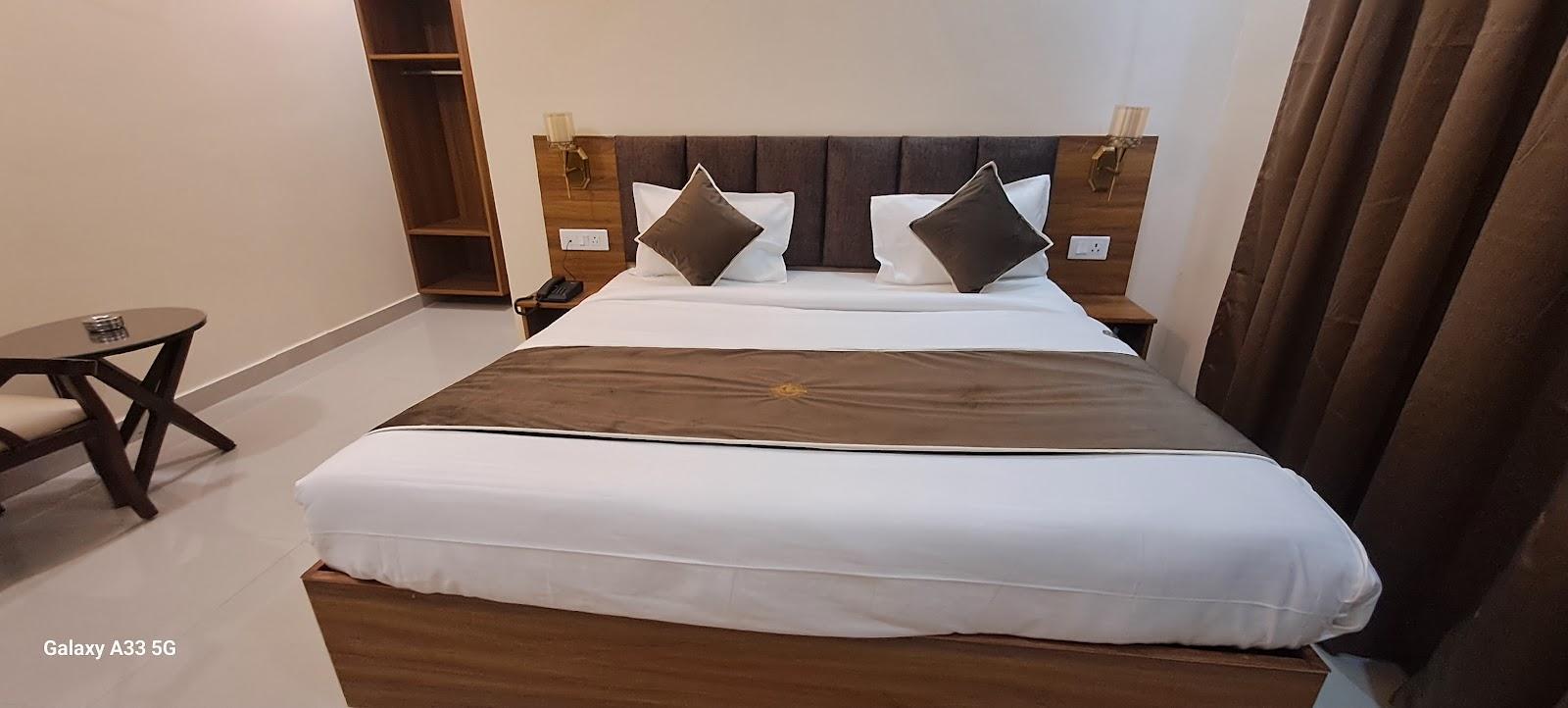 Hotel Urban Residency – photo 2