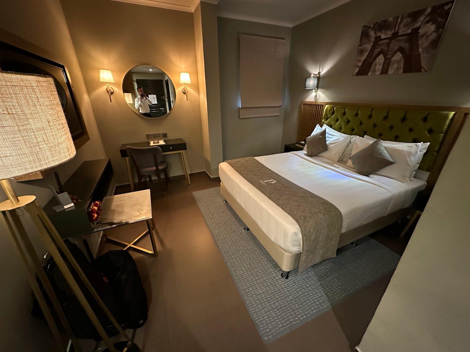 President Hotel – photo 3