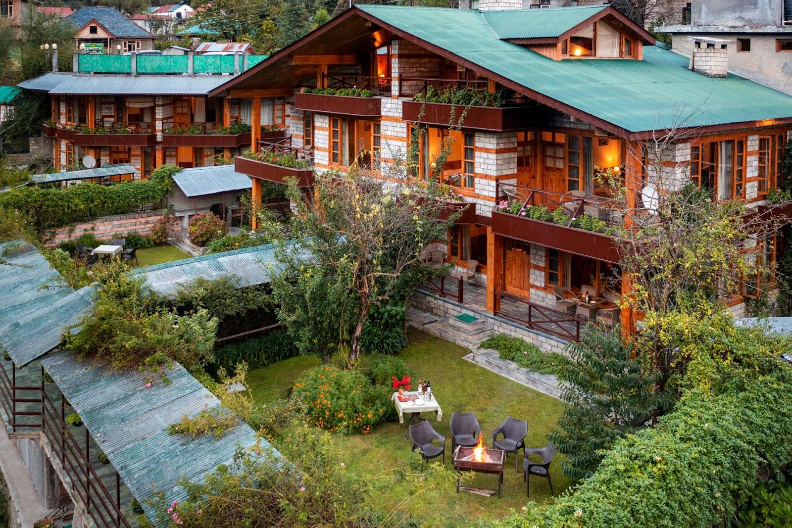 StayVista at Himalayan Retreat in Manali | 8 BHK Premium Holiday Home – photo 1