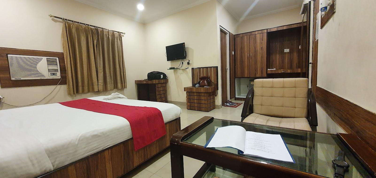 DiDi Hotel Alambagh – photo 3