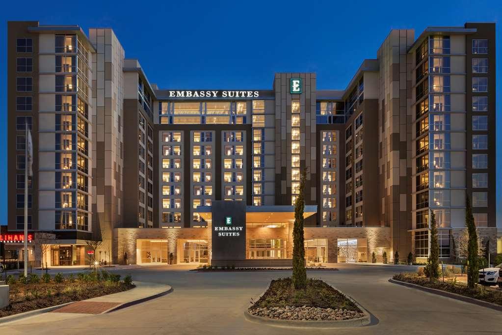 Embassy Suites by Hilton Denton Convention Center – photo 1
