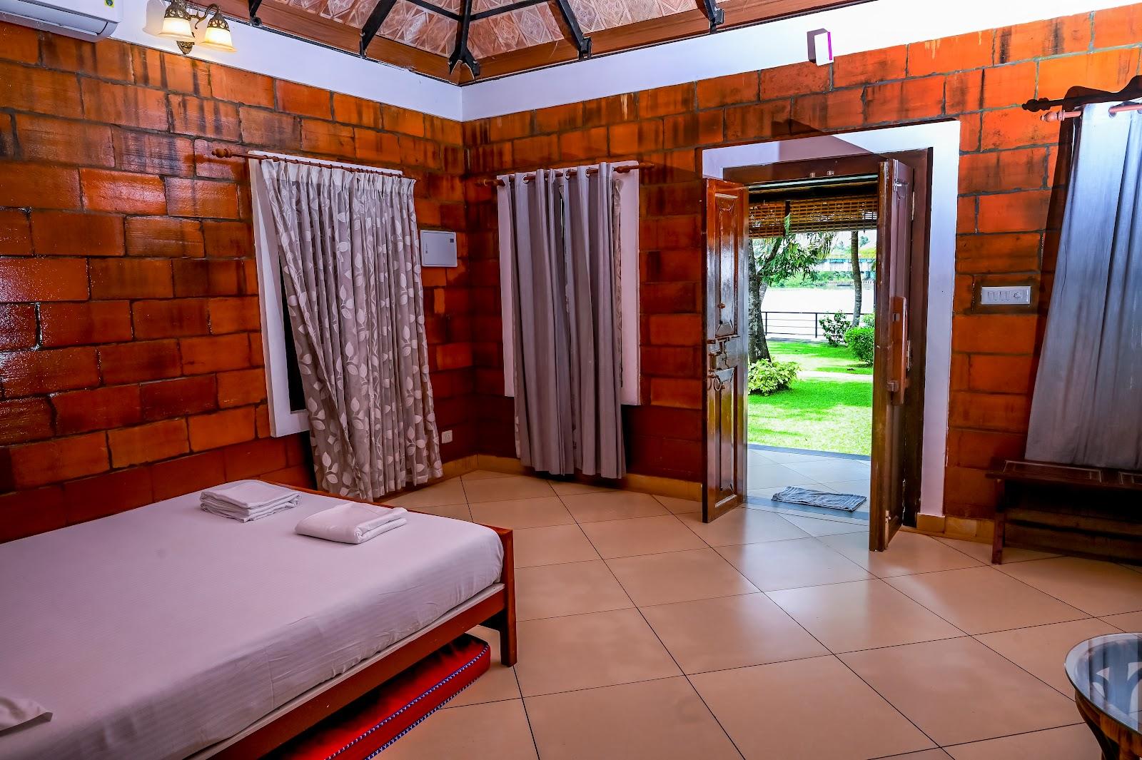 Kochi Riverside Homestay – photo 3