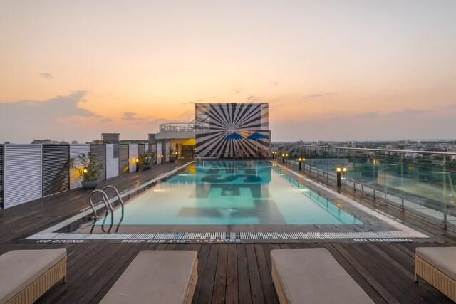 Sunday Hotel Jaipur – photo 4