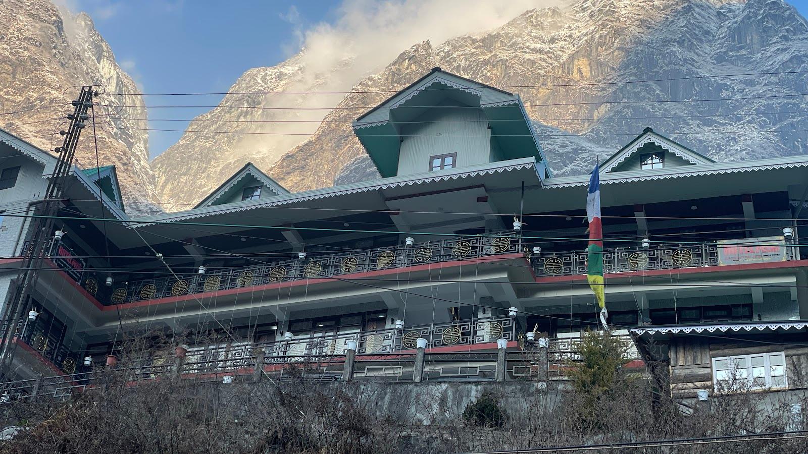 Hotel pelri lachung – photo 1