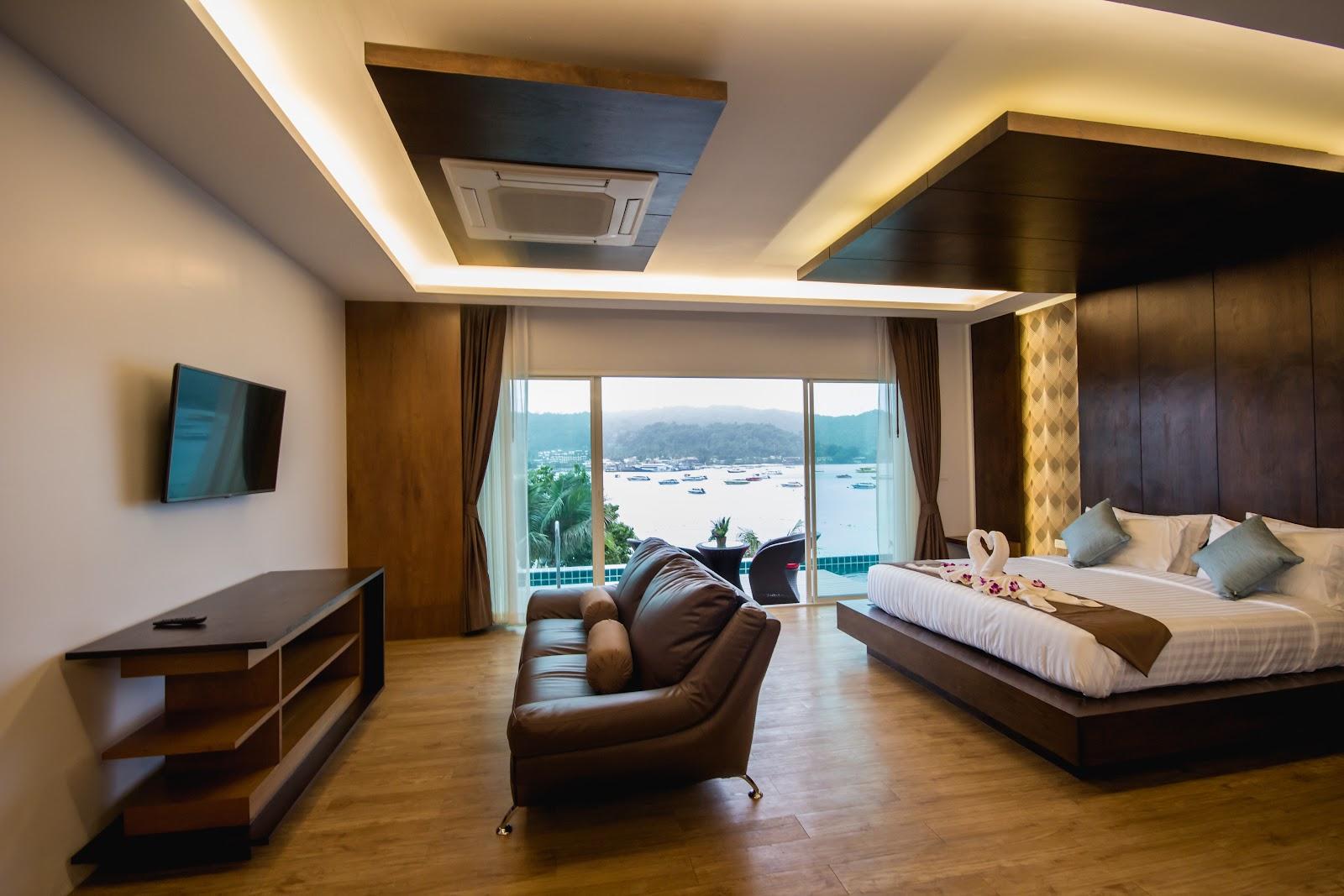 Phi Phi Cliff Beach Resort – photo 3