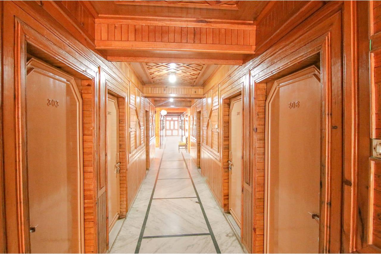Hotel Arsh International – photo 4