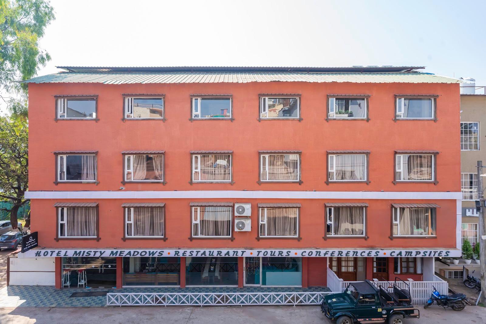 Hotel Misty Meadows Pachmarhi by Vanyum – photo 1