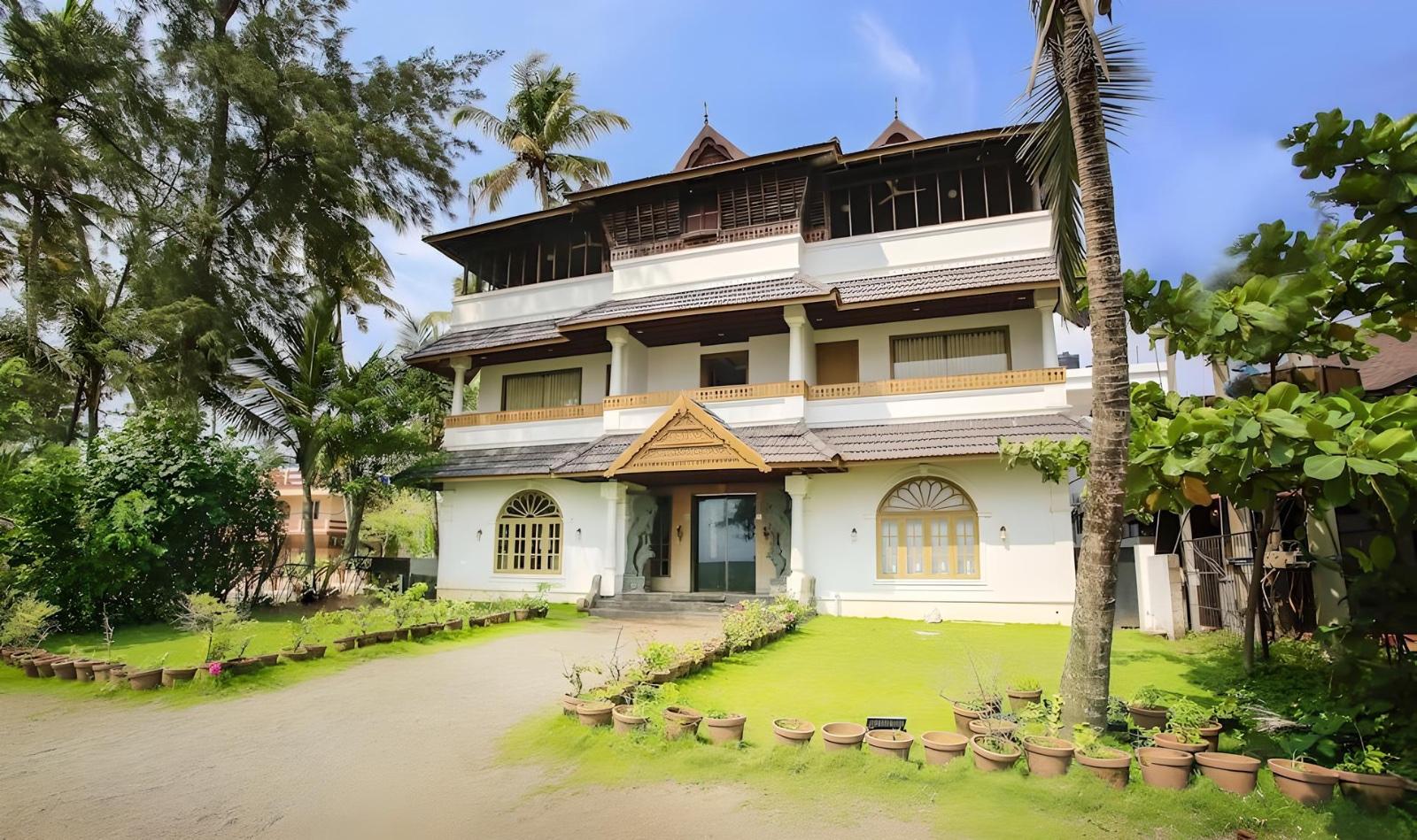 Seaflare Beach Resort & Spa – photo 1