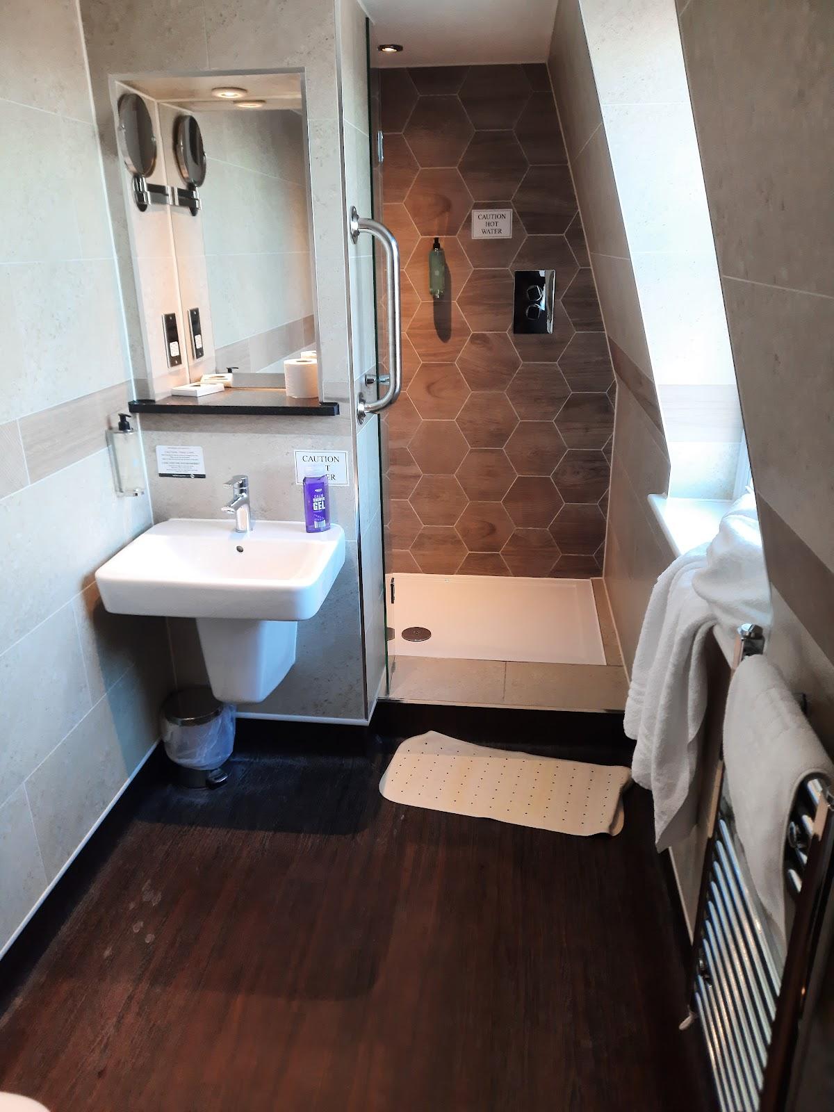 The Crown Hotel – photo 3