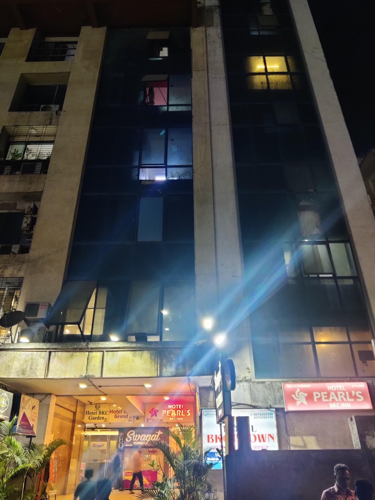Hotel BKC Crown Near Us Consulate – photo 4