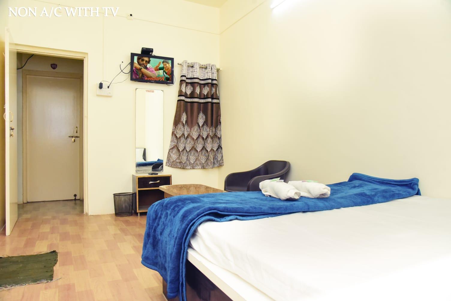 Hotel Bhakti Sankul – photo 3