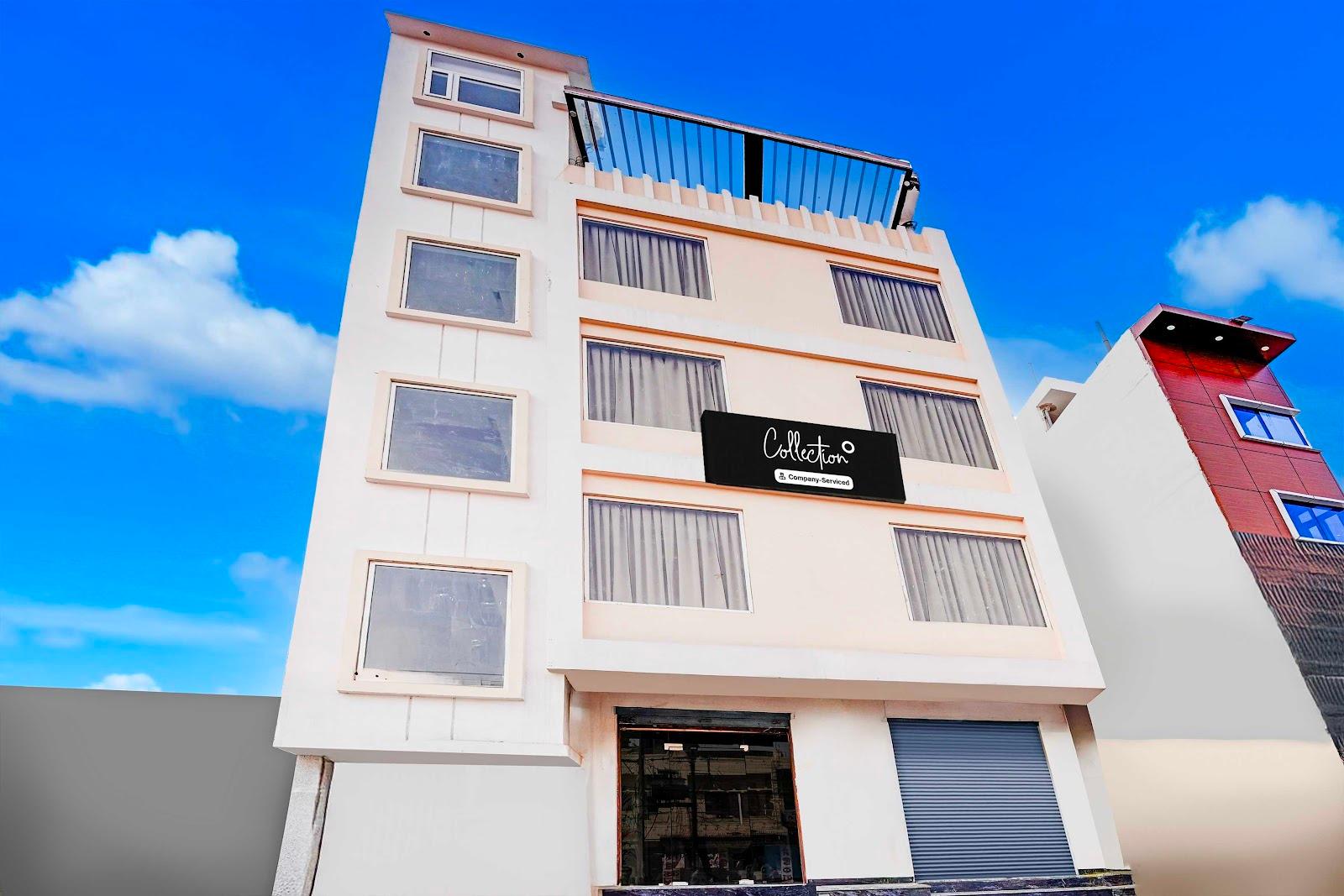Townhouse Oak Lahartara Railway Bridge Near Bus Stop – photo 1