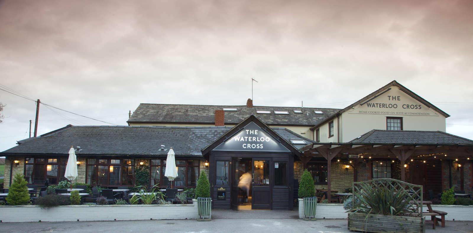 Waterloo Cross by Marston's Inns – photo 1