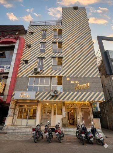 Hotel Amrit – photo 3