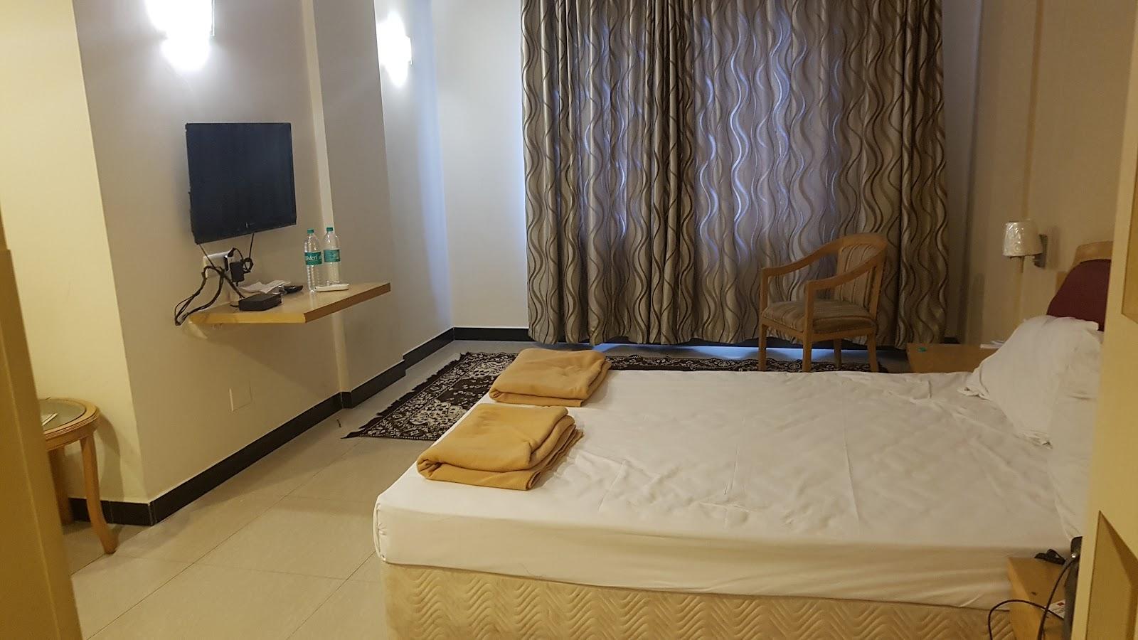 Hotel AJ International – photo 1