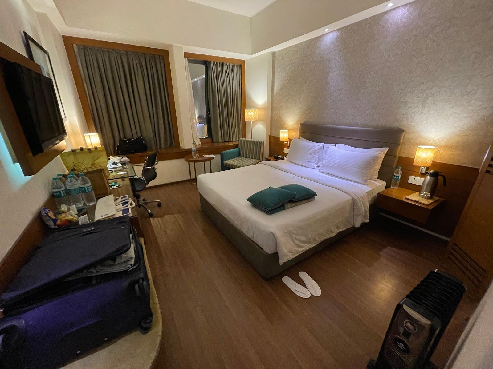 Hotel Maurya – photo 3