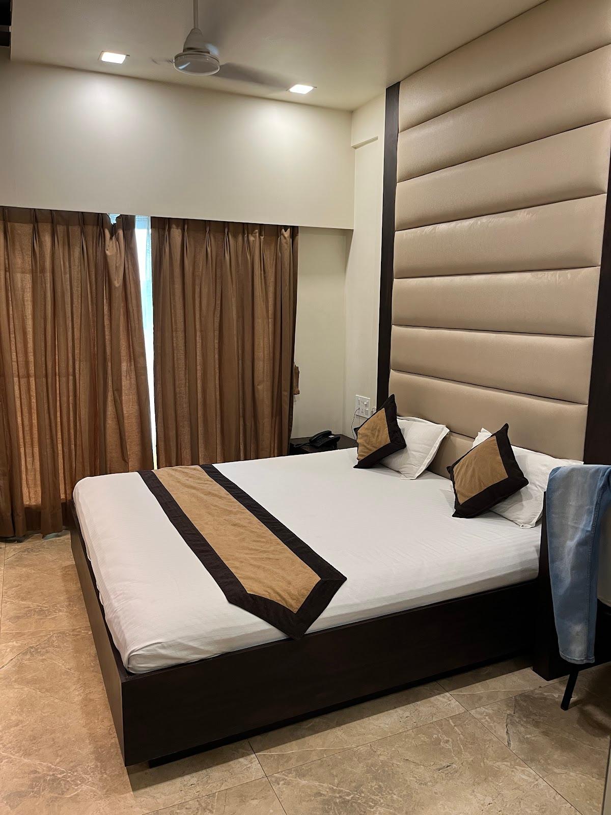 Bless Inn Hotel – photo 3