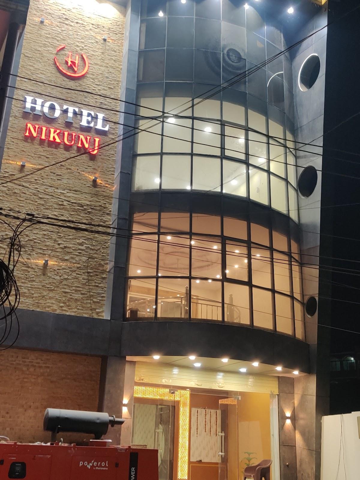Hotel Nikunj | Hotel & Banquet Hall – photo 1