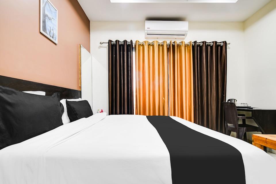 Super Collection O by OYO Indore Near Omax City 1 – photo 3