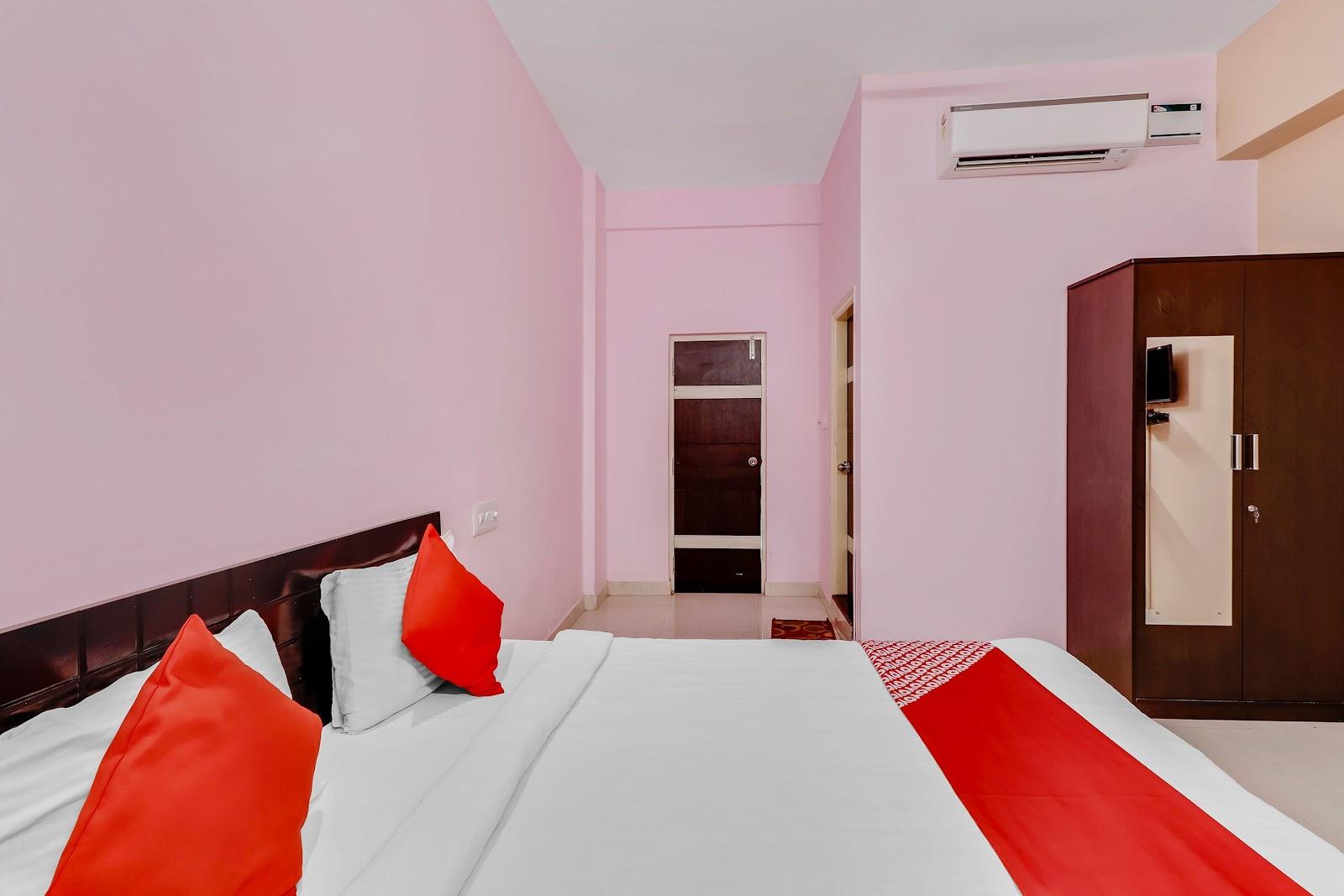 Hotel Metro Stays – photo 2