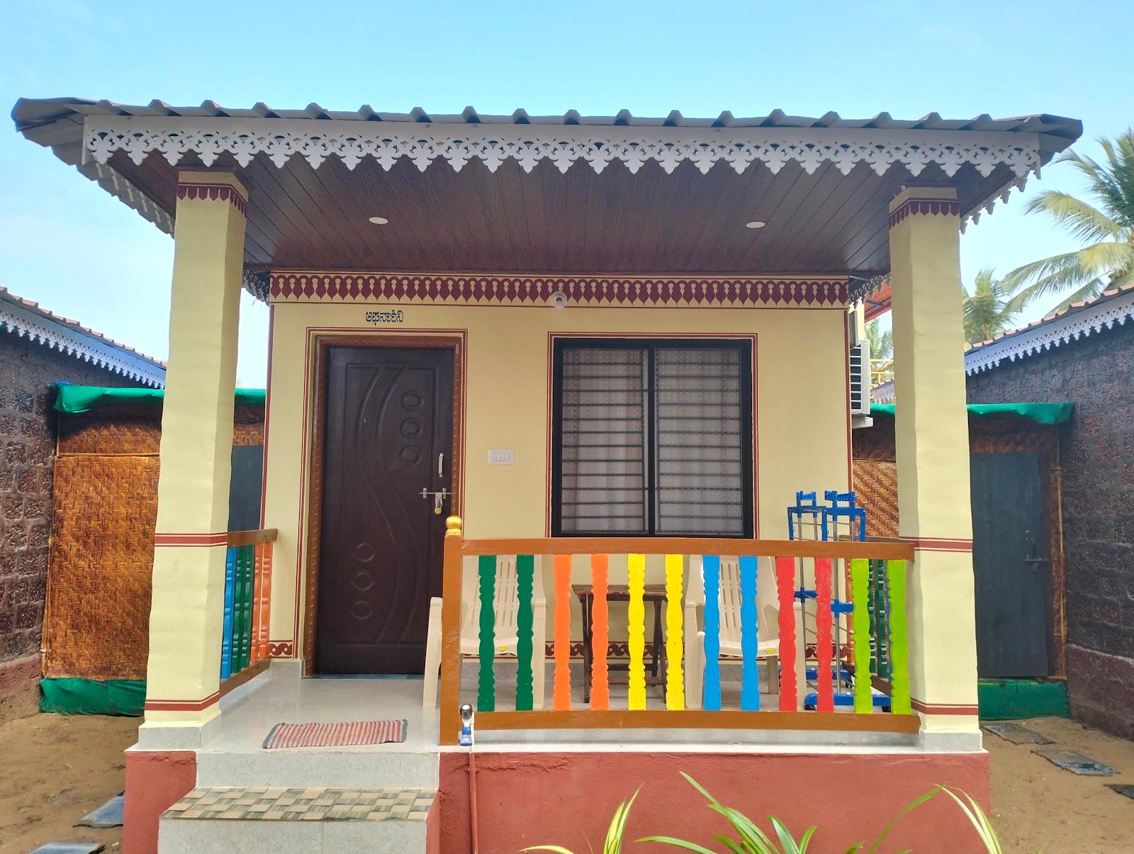 Livin waves Beach stay and Cafe – photo 1