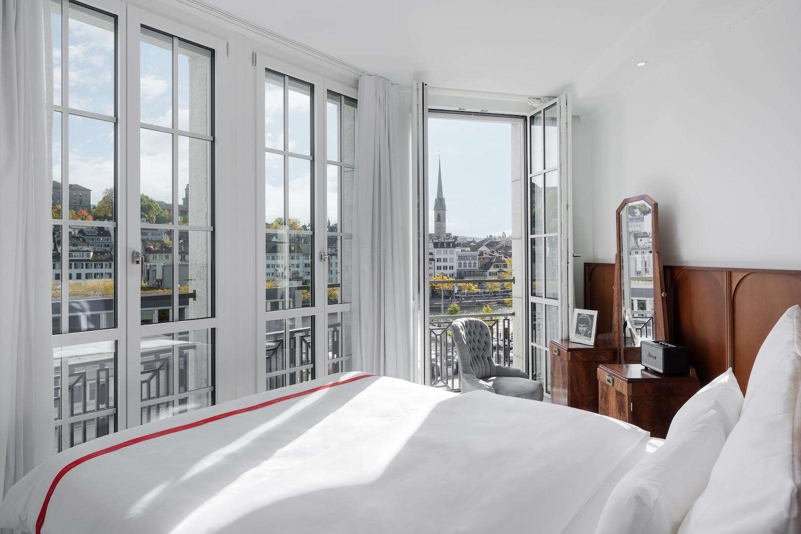 Ruby Mimi Hotel & Bar – photo 4
