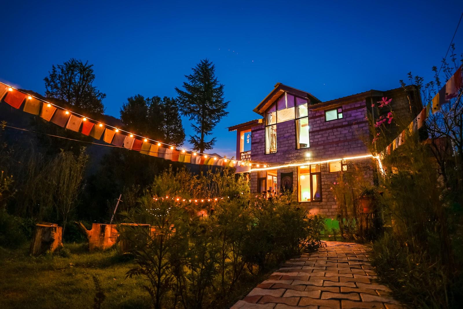 ram woodsvilla cottage manali – photo 1